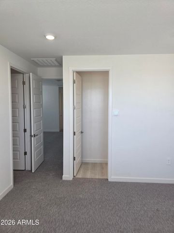 9750 S 12TH Street S, Phoenix, AZ 85042