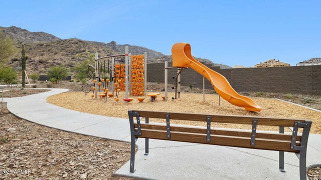 9750 S 12TH Street S, Phoenix, AZ 85042