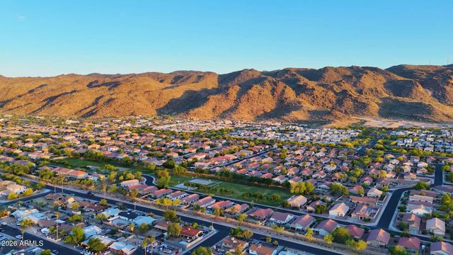 9750 S 12TH Street S, Phoenix, AZ 85042