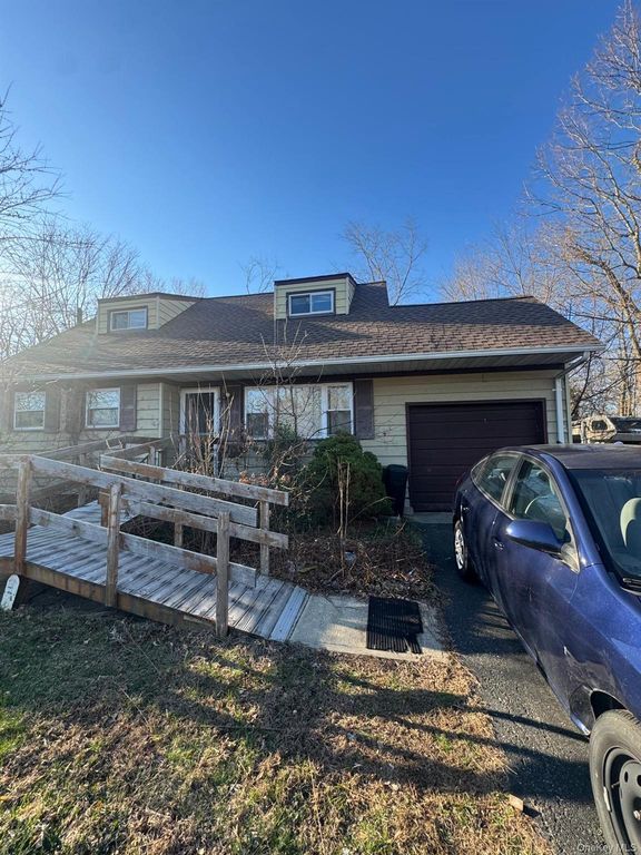 12 Ida Street, Brentwood, NY 11717