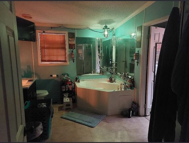 2411 Williamson Road, Granbury, TX 76048