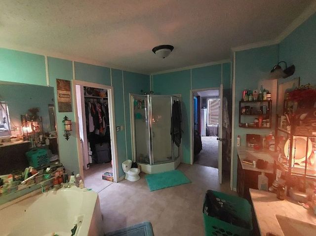 2411 Williamson Road, Granbury, TX 76048