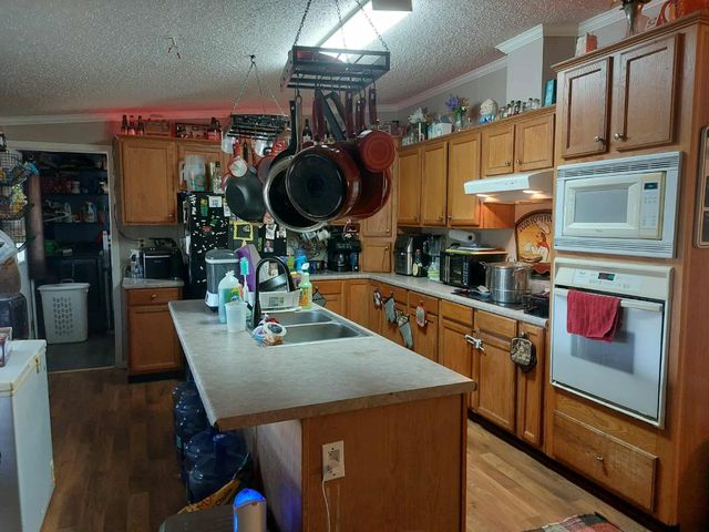 2411 Williamson Road, Granbury, TX 76048