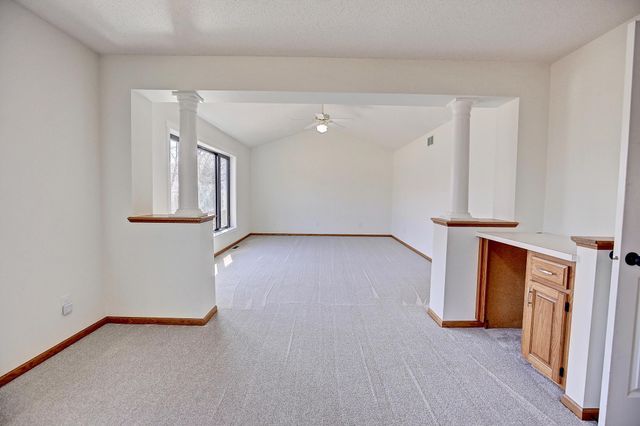 1595 Spinaker Drive, Woodbury, MN 55125