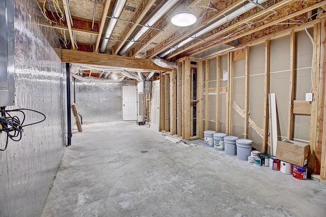 1595 Spinaker Drive, Woodbury, MN 55125