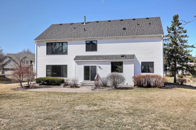 1595 Spinaker Drive, Woodbury, MN 55125