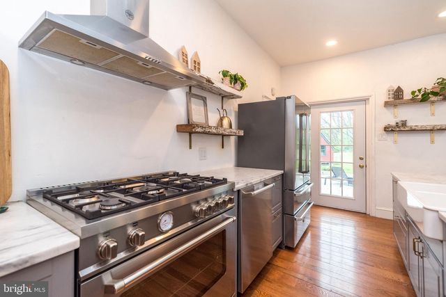 866 SCHUYLKILL RD, Birdsboro, PA 19508