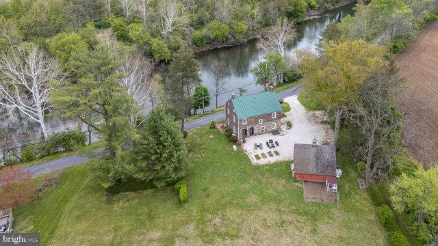 866 SCHUYLKILL RD, Birdsboro, PA 19508