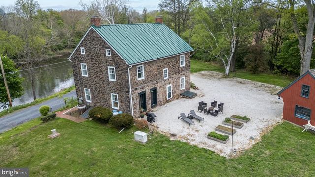 866 SCHUYLKILL RD, Birdsboro, PA 19508