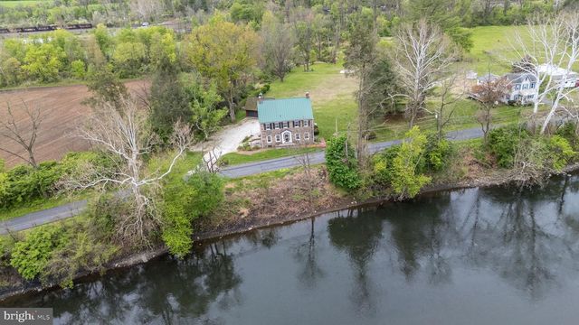 866 SCHUYLKILL RD, Birdsboro, PA 19508