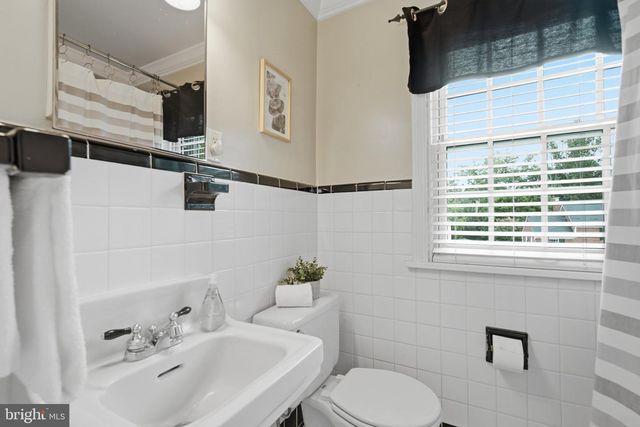 2312 VALLEY DR, Alexandria, VA 22302