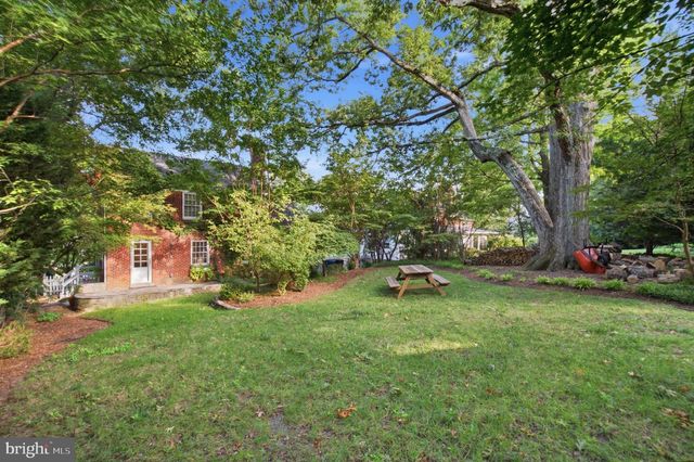 2312 VALLEY DR, Alexandria, VA 22302