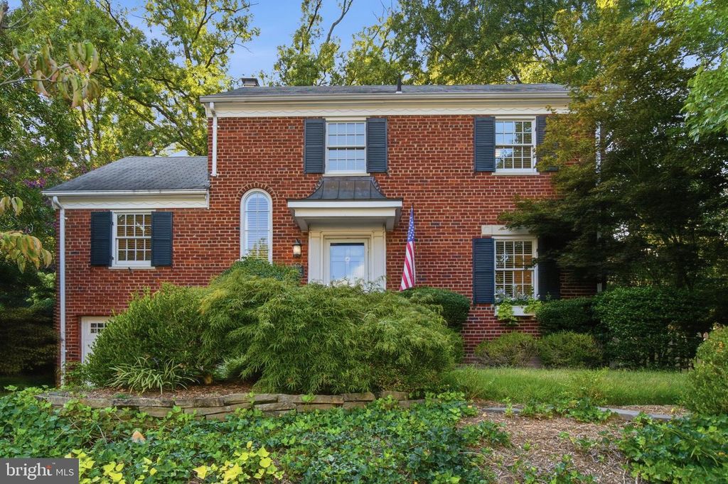 2312 VALLEY DR, Alexandria, VA 22302