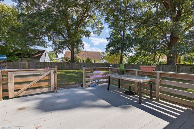 2017 Lisbon RD, Chesapeake, VA 23321