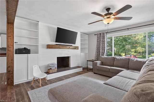 2017 Lisbon RD, Chesapeake, VA 23321