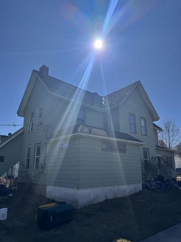 119 10th Avenue, New Glarus, WI 53574