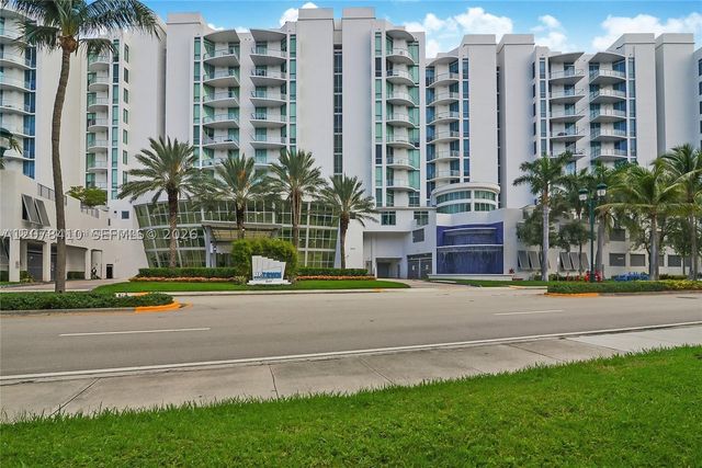 3029 NE 188th St 505, Aventura, FL 33180