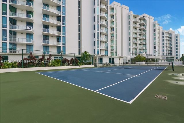 3029 NE 188th St 505, Aventura, FL 33180