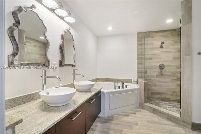 3029 NE 188th St 505, Aventura, FL 33180