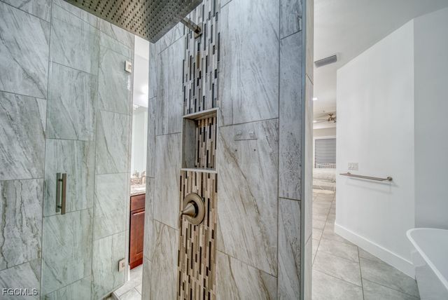 1528 NW 24th PL, Cape Coral, FL 33993