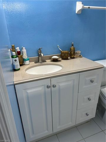 561 Saint Andrews, Naples, FL 34113