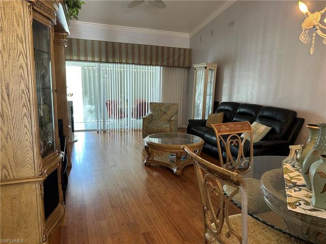 561 Saint Andrews, Naples, FL 34113