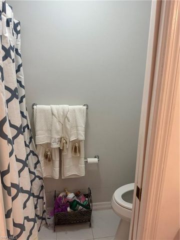 561 Saint Andrews, Naples, FL 34113