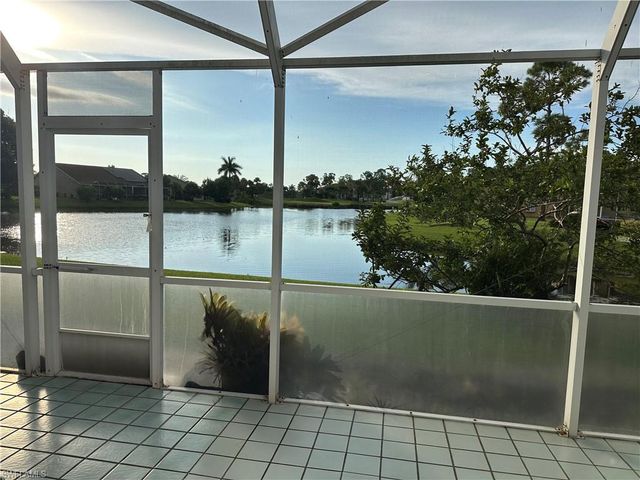 561 Saint Andrews, Naples, FL 34113