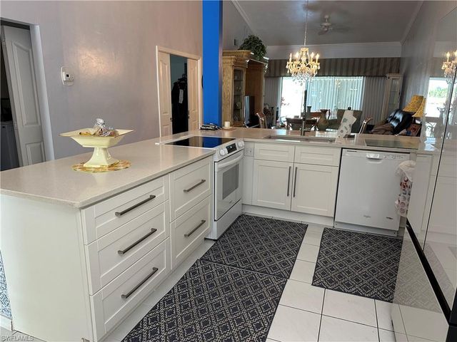 561 Saint Andrews, Naples, FL 34113