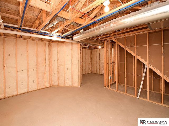 9434 Duckhorn Drive, Lincoln, NE 68526