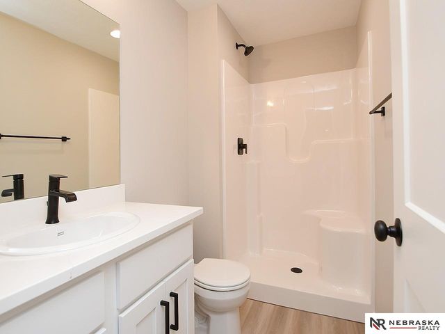 9434 Duckhorn Drive, Lincoln, NE 68526