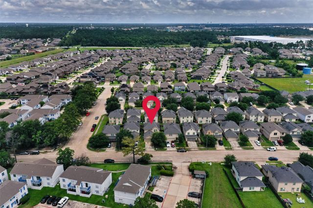 878 Sun Prairie Drive, Houston, TX 77090