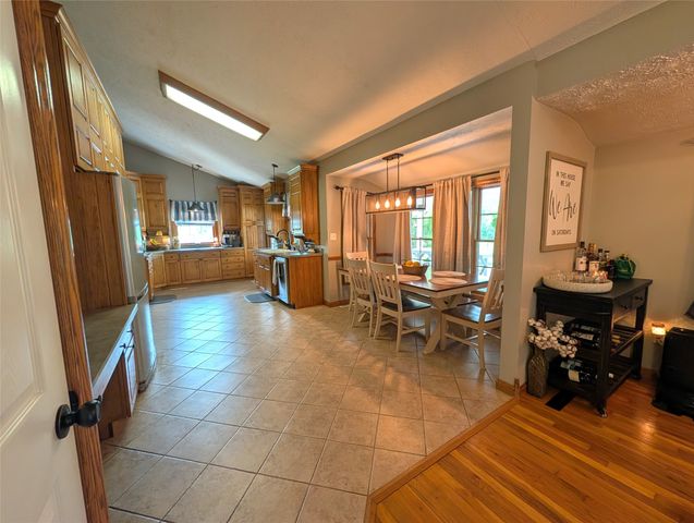 5820 LAKE PLEASANT Road, Erie, PA 16509