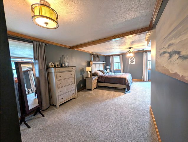5820 LAKE PLEASANT Road, Erie, PA 16509