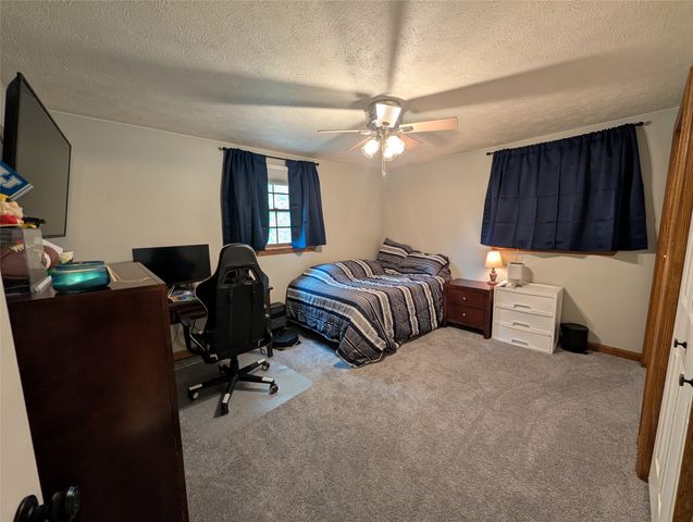 5820 LAKE PLEASANT Road, Erie, PA 16509