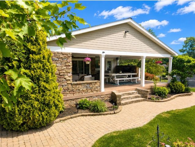 5820 LAKE PLEASANT Road, Erie, PA 16509