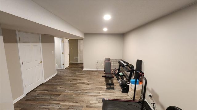 812 Apple Blossom Street, Excelsior Springs, MO 64024