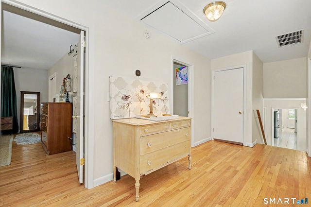 32 Arbor Road, Stamford, CT 06903