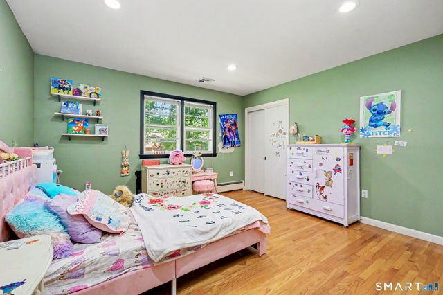 32 Arbor Road, Stamford, CT 06903