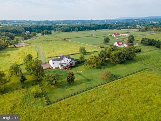 37796 ELIZABETHS FIELD LN, Purcellville, VA 20132
