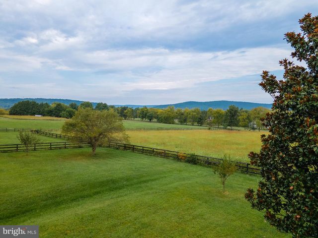 37796 ELIZABETHS FIELD LN, Purcellville, VA 20132