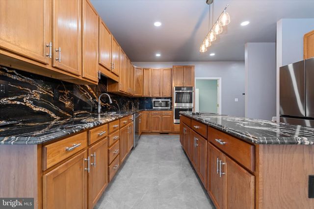 37796 ELIZABETHS FIELD LN, Purcellville, VA 20132