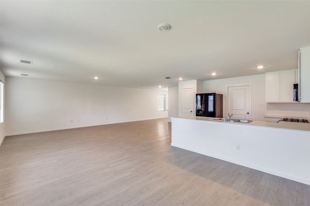 204 Bable Run Drive, Little Elm, TX 75068