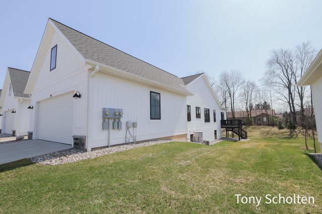 944 Harper Woods Drive Sw, Byron Twp, MI 49315