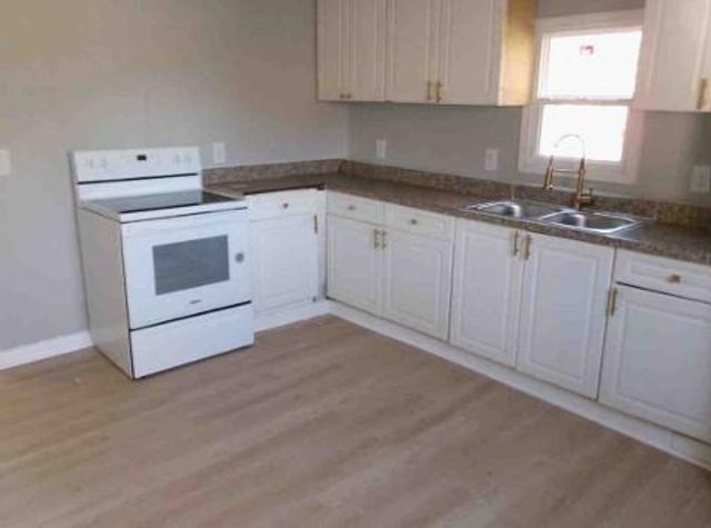 1195 Lawton Drive, Macon, GA 31201