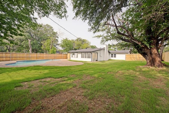1513 Holt Street, Fort Worth, TX 76103