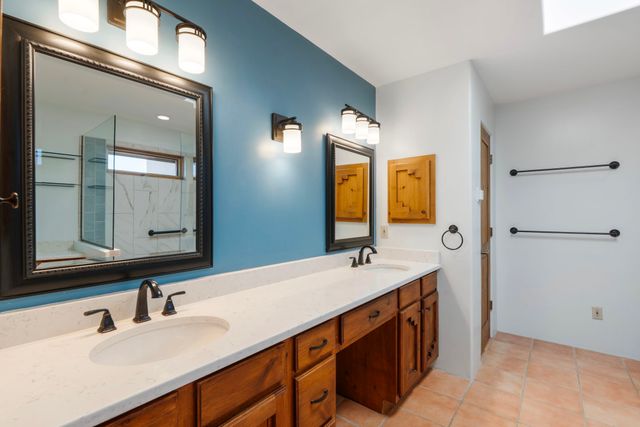 3 Ladera Place, Santa Fe, NM 87508