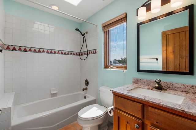3 Ladera Place, Santa Fe, NM 87508