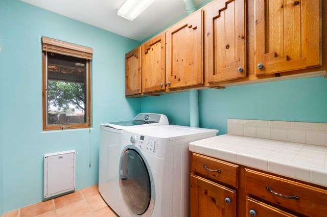 3 Ladera Place, Santa Fe, NM 87508
