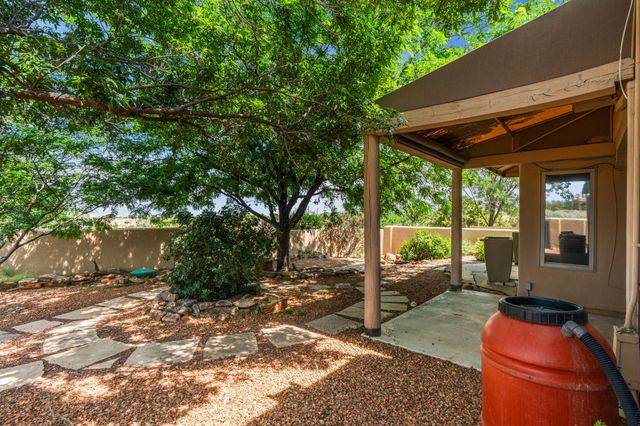 3 Ladera Place, Santa Fe, NM 87508